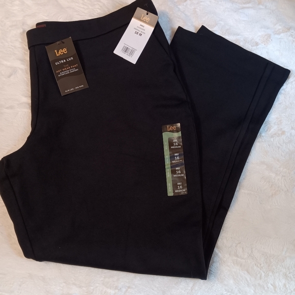 Lee Women's Black Ultra Lux Soft  Comfort Any Wear Mid-rise Slim Ankle Pant 16 - Picture 7 of 9